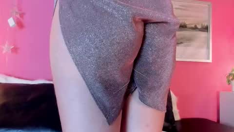 Stefany Suarez online show from 12.19.25