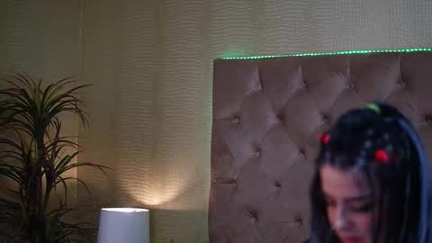 Snapshot of tiffanytrinity chatting on 10.14.25 Tiffany online show from 10.14.25