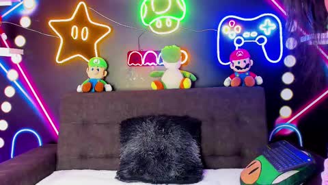 Tiffany  online show from 02.01.25