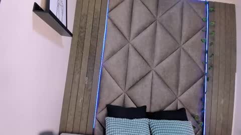 Tiffany  online show from 11.01.25