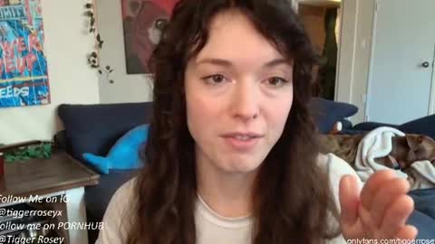 Snapshot of tiggerrosey chatting on 06.18.26 All my Links online show from 06.18.26