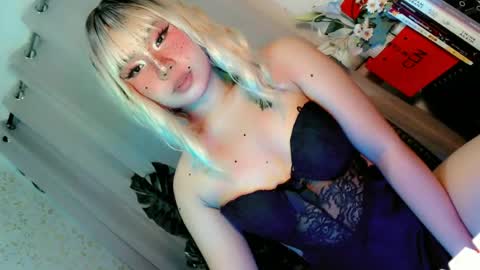 Snapshot of tight_elliana chatting on 06.28.26 tight_elliana online show from 06.28.26