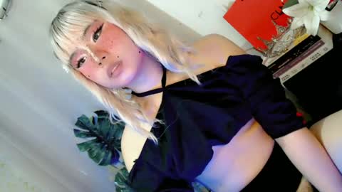Snapshot of tight_elliana chatting on 07.03.26 tight_elliana online show from 07.03.26