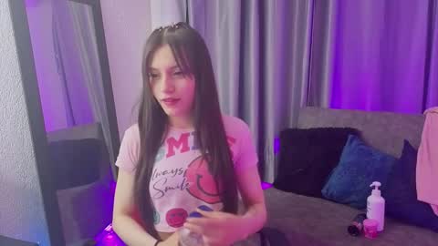 Snapshot of tiinajonus_ chatting on 03.04.26 tiinajonus_ online show from 03.04.26