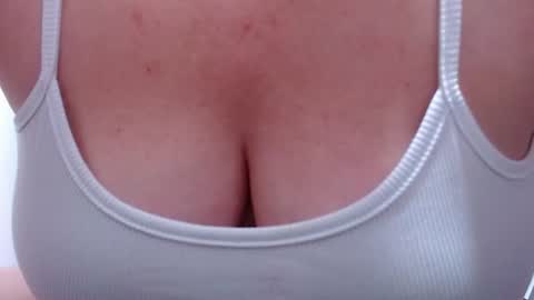Snapshot of tila_nastyy chatting on 06.23.26 Tila online show from 06.23.26