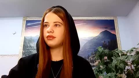 Snapshot of tillietruchan chatting on 02.05.26 Natalie online show from 02.05.26