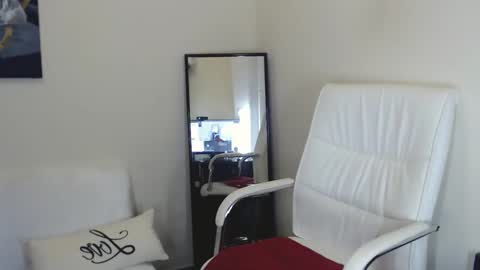 Tilly online show from 01.07.25