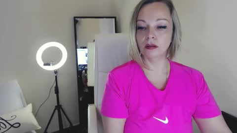 Tilly online show from 02.04.25