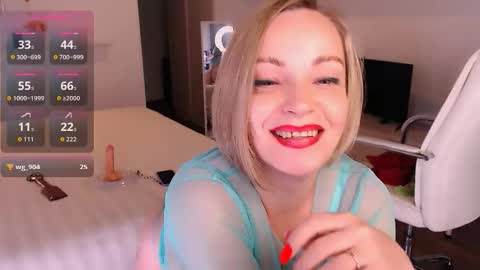 Tilly online show from 11.25.25