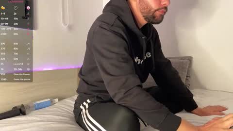 Tim Beard online show from 12.18.25