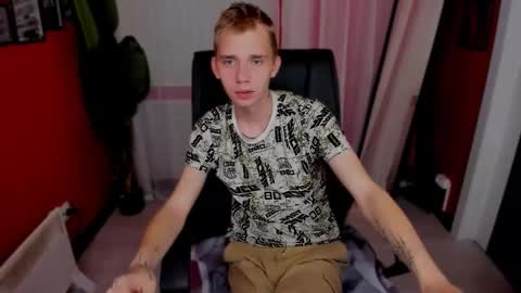 Snapshot of tim_blackk chatting on 10.08.25 Tim online show from 10.08.25