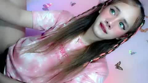 Snapshot of timea_slut69xx chatting on 01.28.25 Happy Birthday To Me online show from 01.28.25