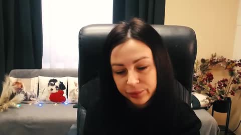 Luisa online show from 11.26.25