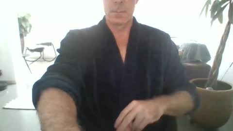 Snapshot of times20 chatting on 10.10.25 times20 online show from 10.10.25