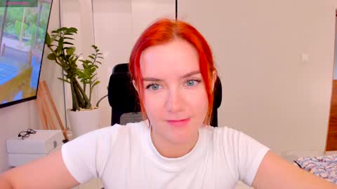 Snapshot of timissi chatting on 01.26.25 Timis but I prefer you whisper to my ear my girl online show from 01.26.25