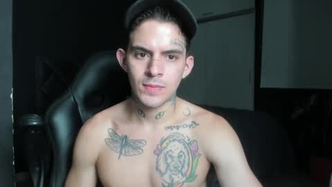 Snapshot of timothy_eliot chatting on 03.12.25 wanna play bareback uncut colombian couple new twink bbk online show from 03.12.25