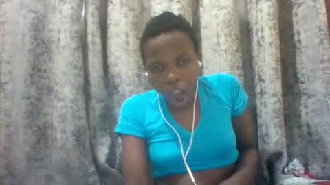 Snapshot of tina2030_1 chatting on 06.01.26 tee online show from 06.01.26