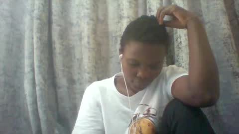 Snapshot of tina2030_1 chatting on 06.03.26 tee online show from 06.03.26