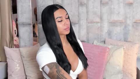Tina noa online show from 10.03.25