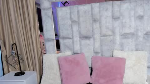 Tina noa online show from 10.21.25