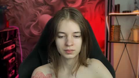 Tina Davil online show from 02.04.25