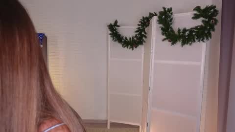 Snapshot of tinapie chatting on 12.04.25 Tina online show from 12.04.25