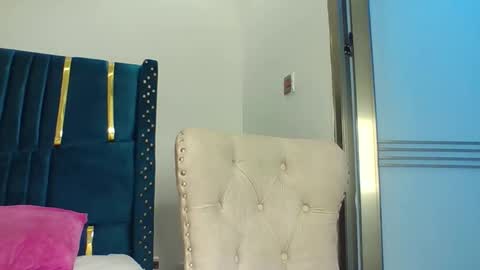 Snapshot of tinashe004 chatting on 09.08.25 tinashe online show from 09.08.25