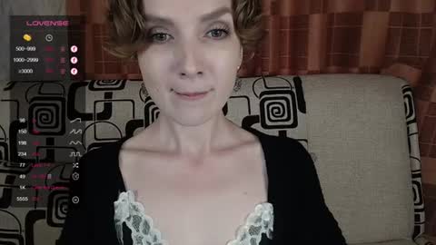 Snapshot of tinawincee chatting on 06.18.26 Tina online show from 06.18.26