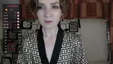Snapshot of tinawincee chatting on 07.04.26 Tina online show from 07.04.26