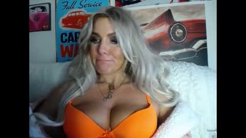 tinkerbell822 online show from 01.10.25