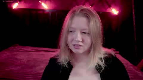 TinkerrBelll online show from 10.18.25