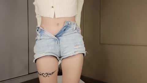 Tina online show from 09.18.25