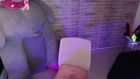 Snapshot of tinna__hottie chatting on 02.10.26 Tinna Goddess online show from 02.10.26