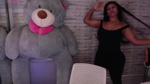 Tinna Goddess online show from 04.02.26