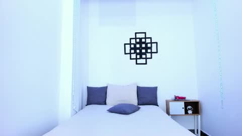 TINNY AND CANDY online show from 10.03.25