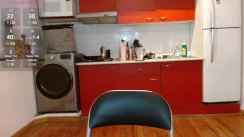 Tiny Caroline online show from 02.25.25