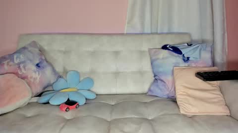 tiny_cora online show from 02.10.25