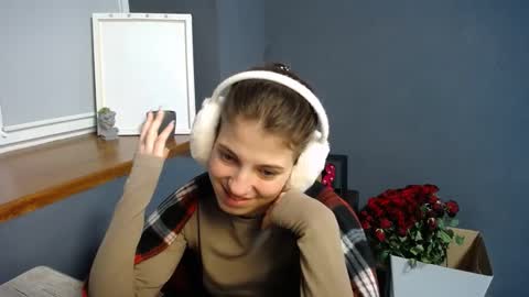 Gloria online show from 02.22.25