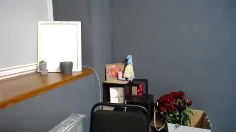 Gloria online show from 02.25.25