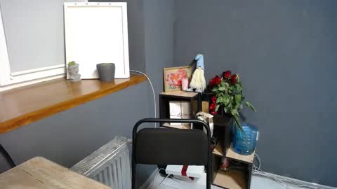 Gloria online show from 02.28.25