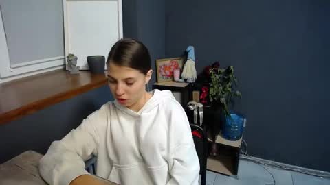 Gloria online show from 03.05.25