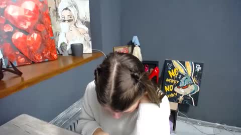 Gloria online show from 10.14.25