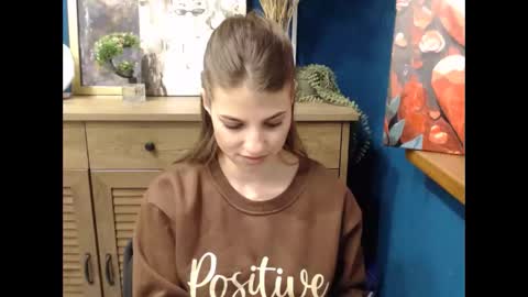 Gloria online show from 11.18.25