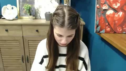 Gloria online show from 11.24.25