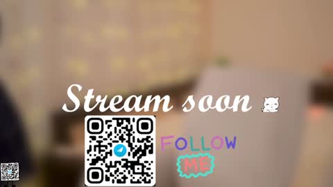 Snapshot of tiny_miracle chatting on 12.26.24 Lyssa online show from 12.26.24