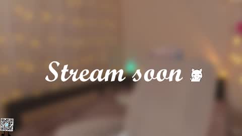 Snapshot of tiny_miracle chatting on 03.02.25 Lyssa online show from 03.02.25