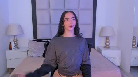 Thomm  Independent Model online show from 02.09.26