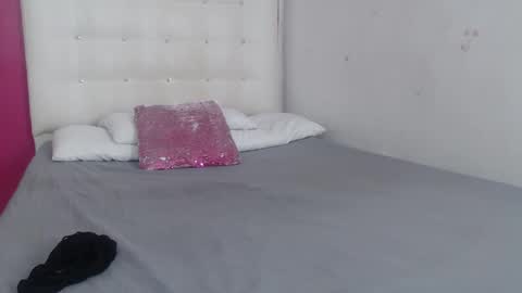 tiny_whore18 online show from 01.17.26