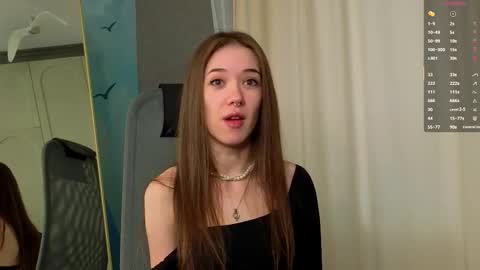 Annie online show from 12.05.25