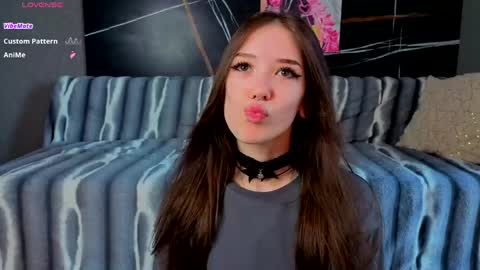 Annie online show from 06.04.26